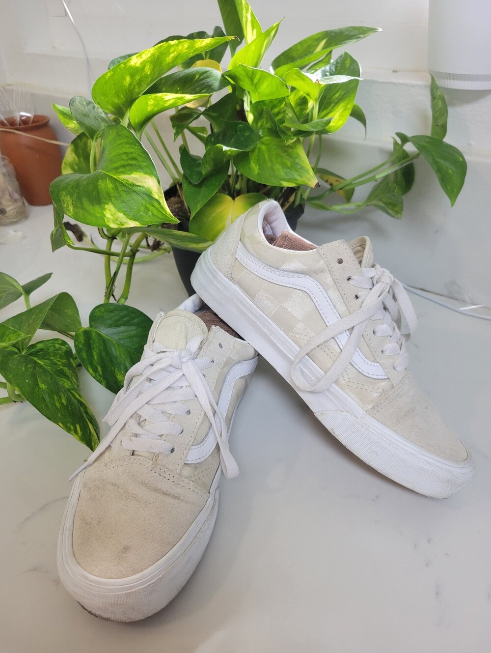 Vans Old Skool Low-Top Sneakers in Beige and White